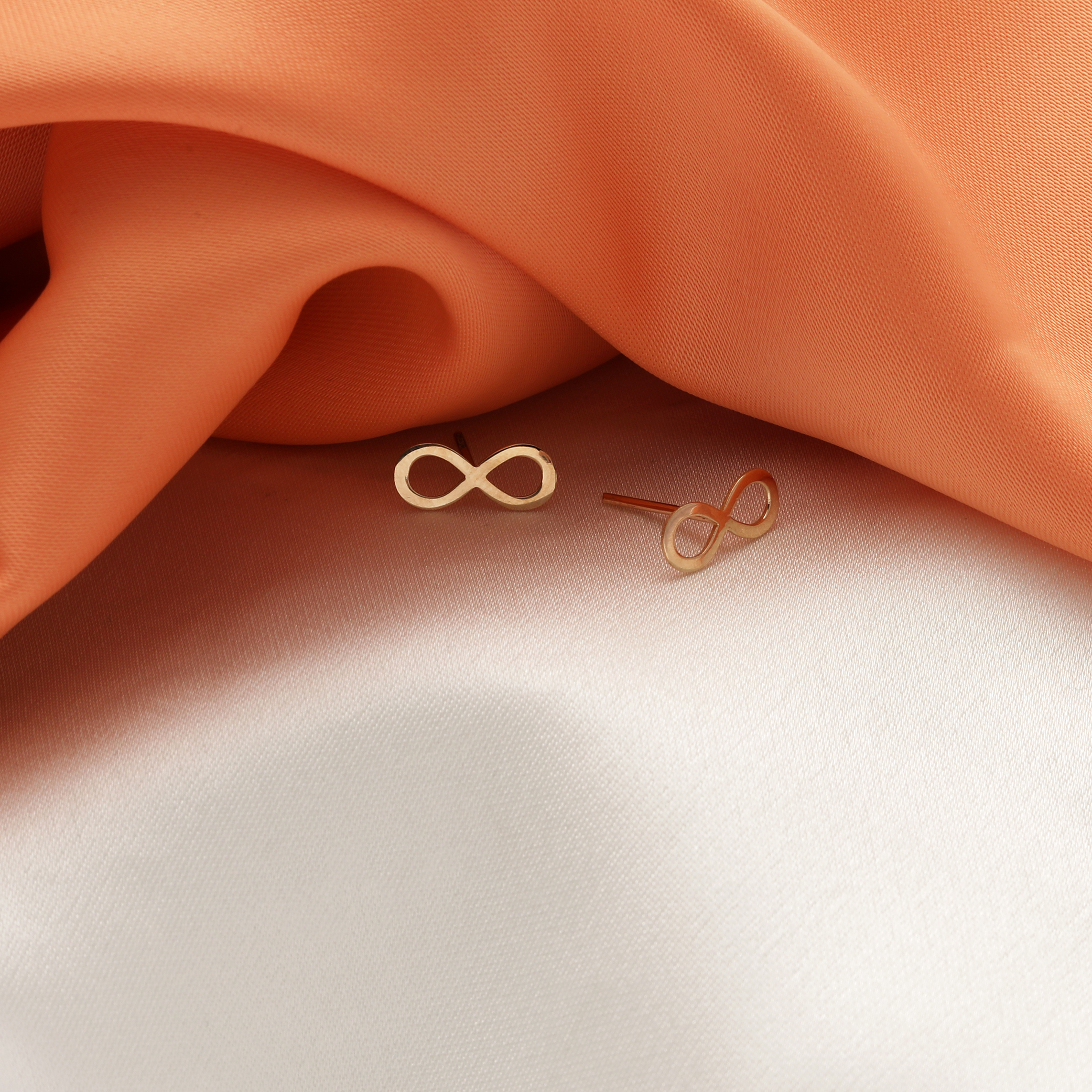 گوشواره بینهایت ظریف