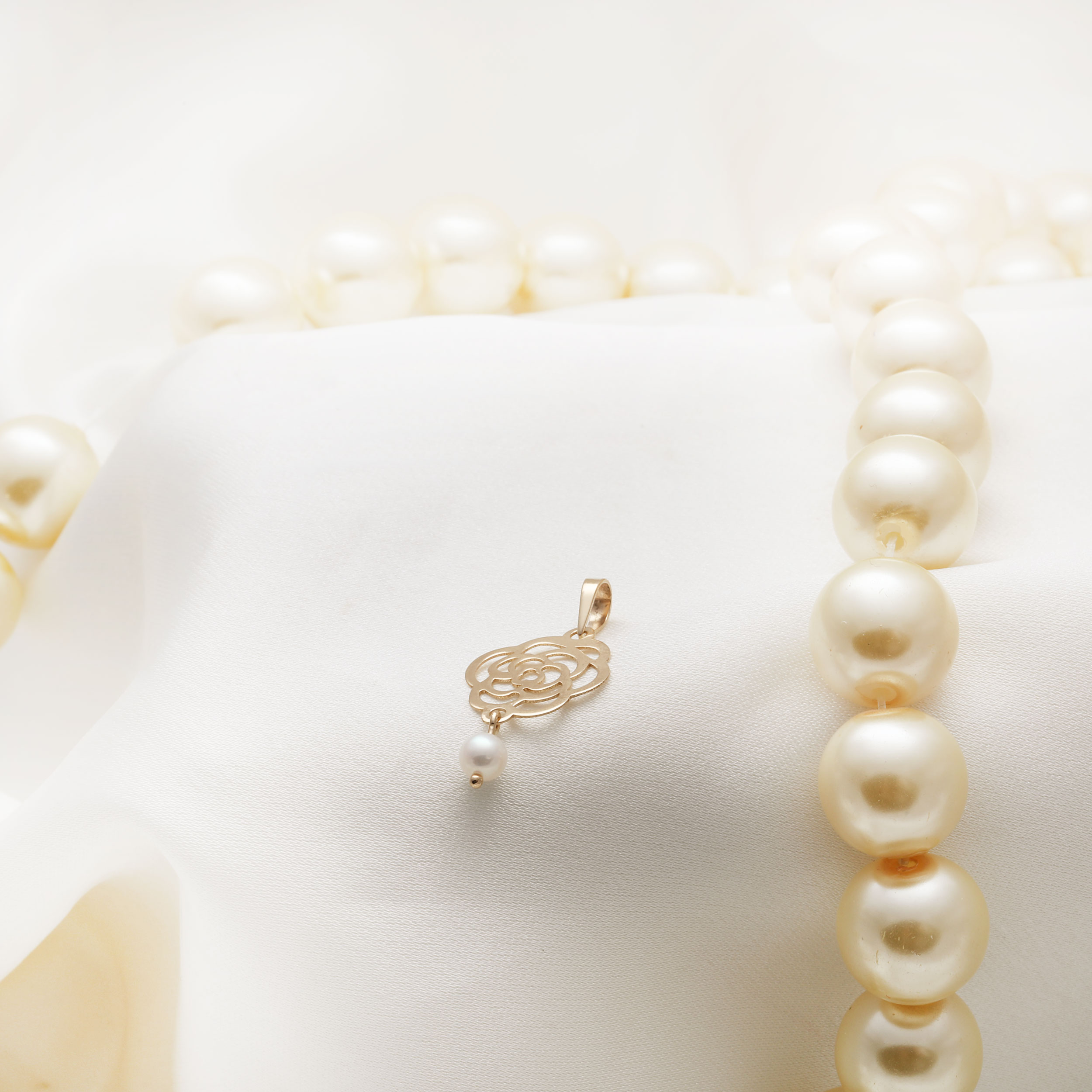 شنل-و-گل-مروارید