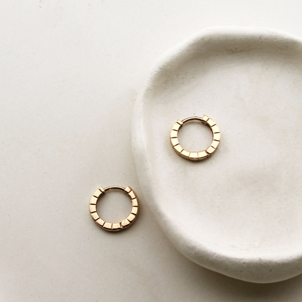 e حلقه کلیپسی خط دار