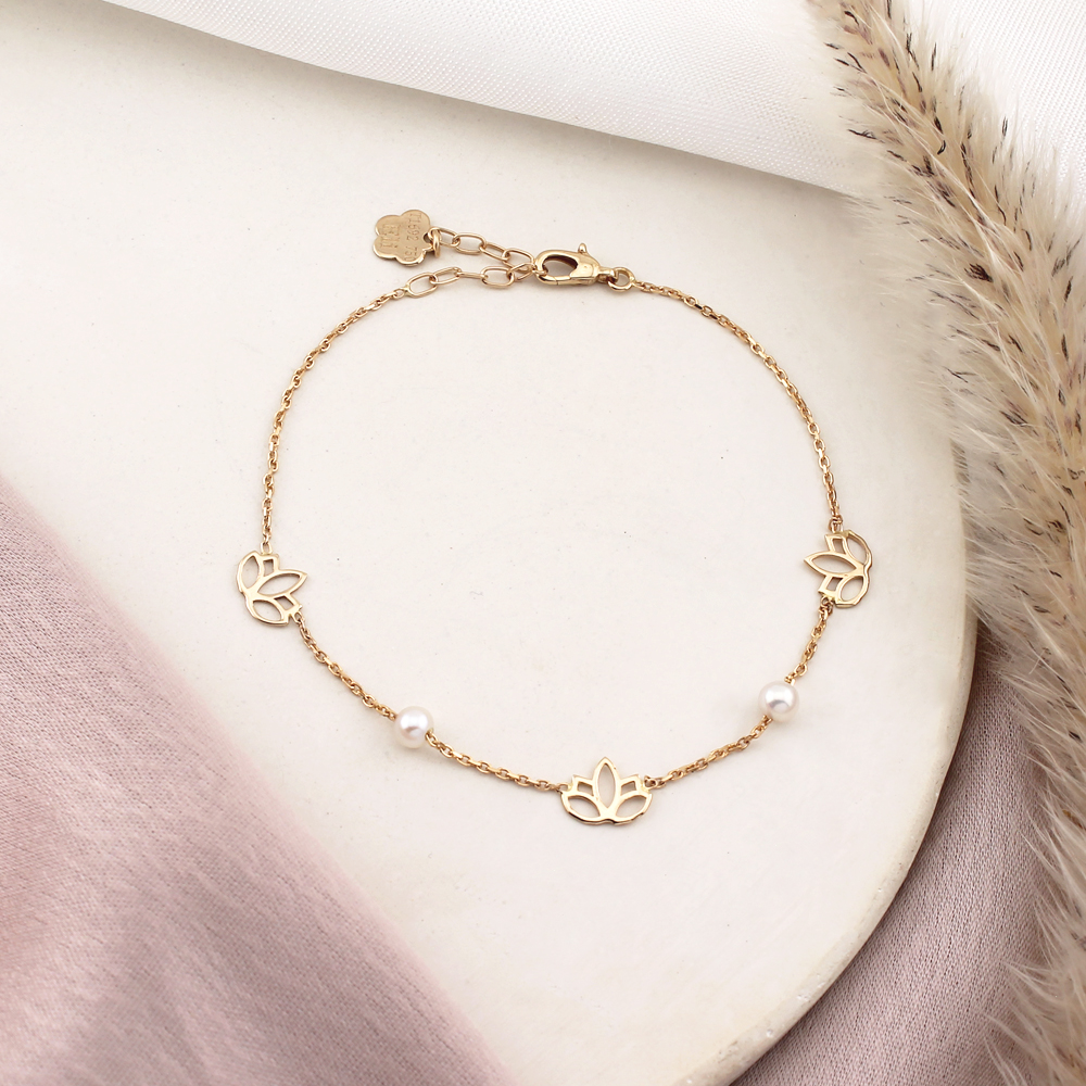 d تمام لوتوس و مروارید