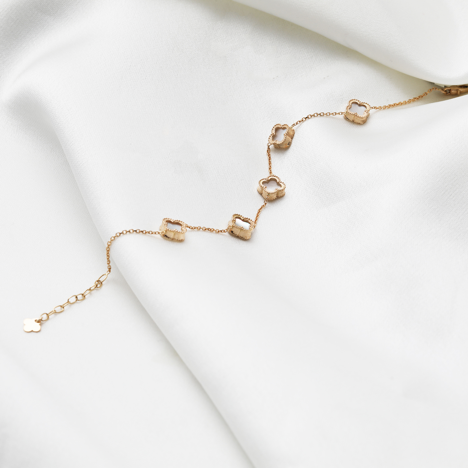 دستبند طرح ونکلیف صدف پنج تایی ظریف