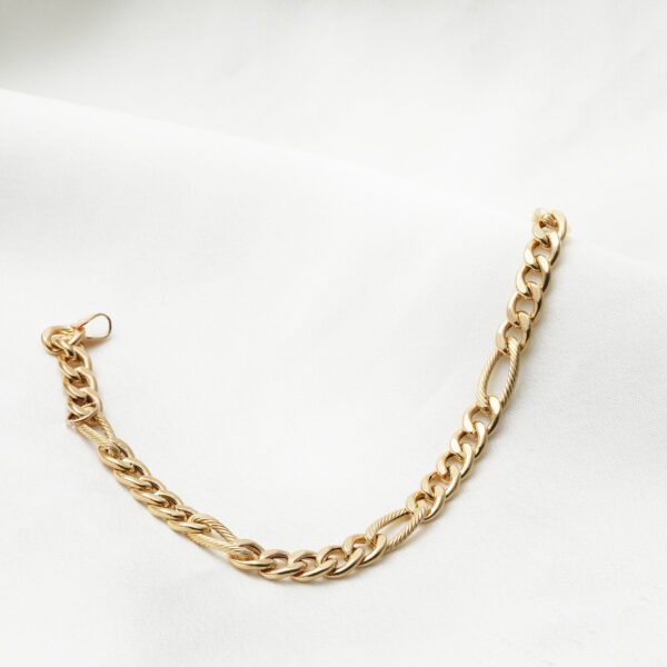 دستبند فیگارو پیچی متوسط