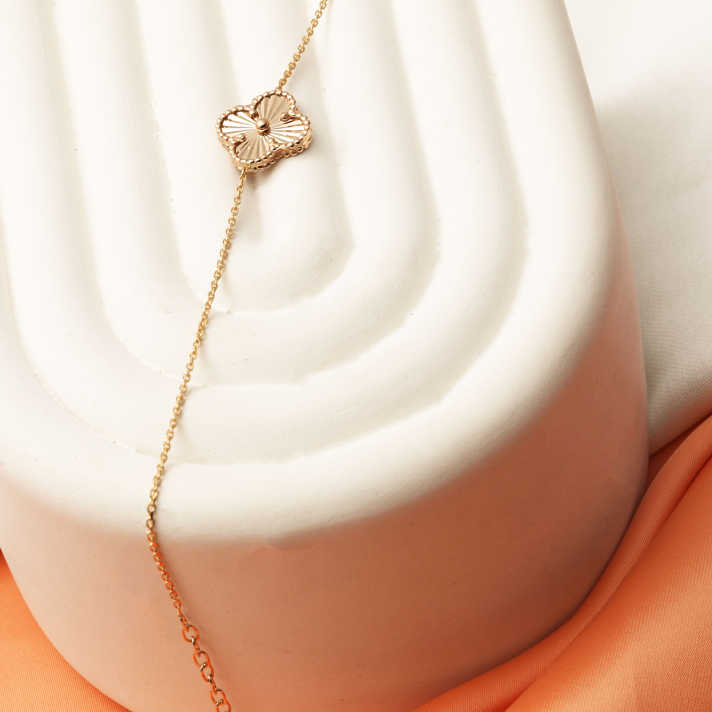 دستبند-تک-ونکلیف-الحمبرا-الی-2