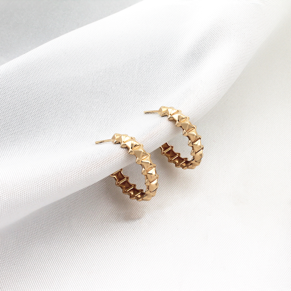 e حلقه کلش نیمه