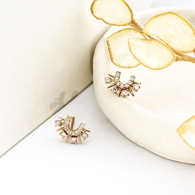 گوشواره و تیپ شخصیتی- نگین دار