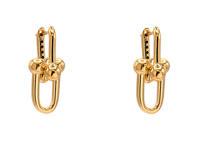 سبک لباس مناسب گوشواره درشت