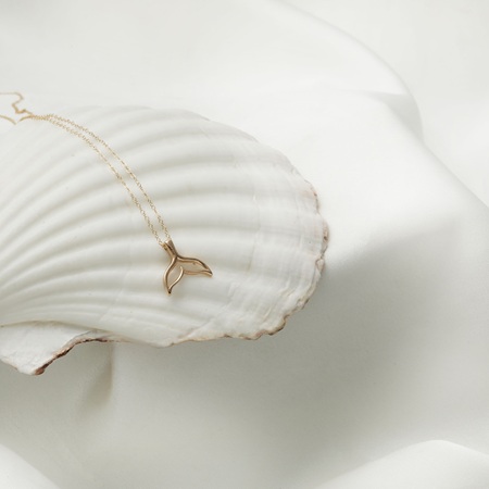 گردنبند مناسب برای دختر نوجوان- گردنبند با نماد خاص