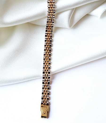 خرید دستبند مناسب برای مچ توپر از الی گلد گالری