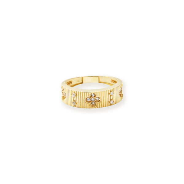 Vancliffe's jeweled bracelet