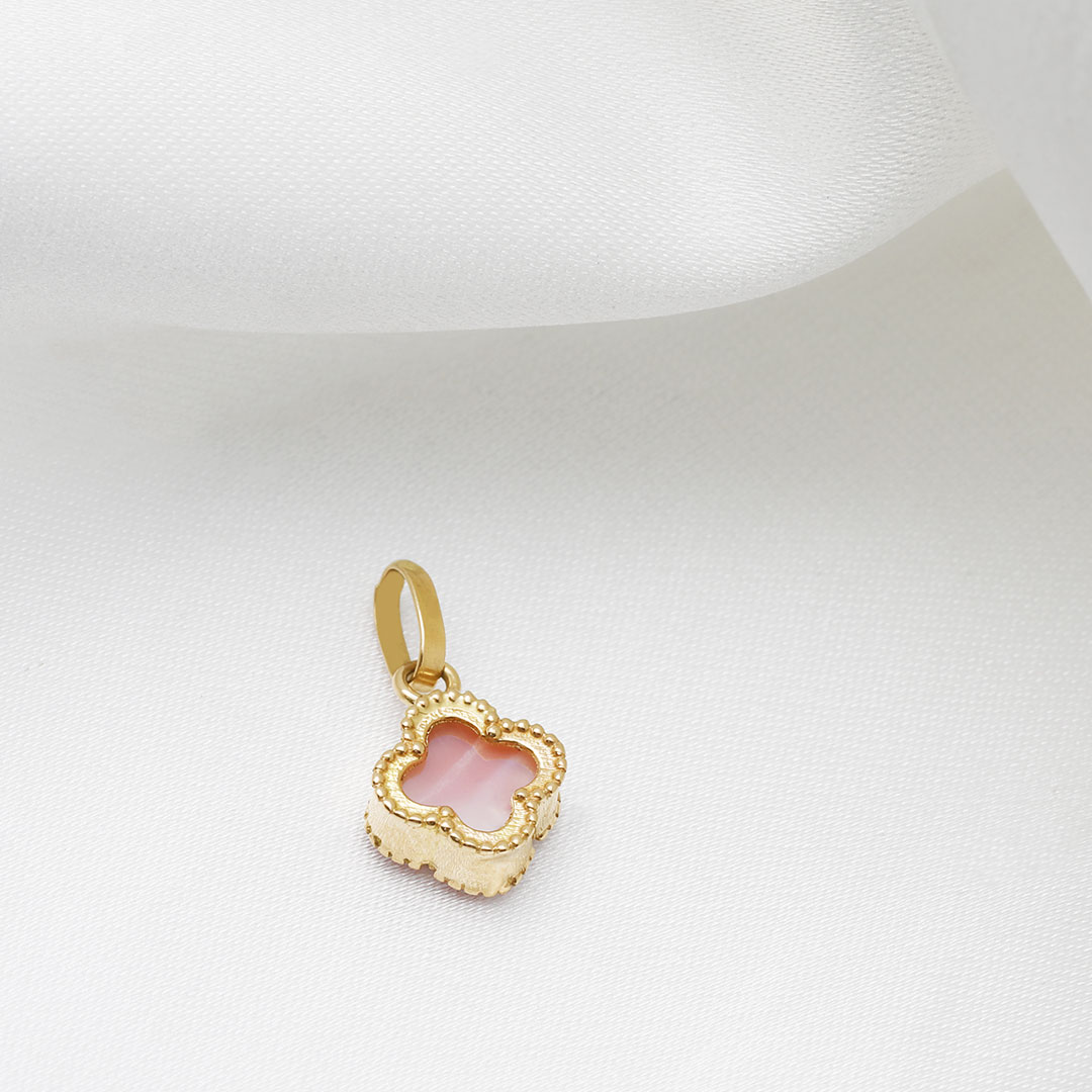 aviz-tarh-vancleef-light-pink-6-va-halgheche-beyzi-aks2 آویز طرح ونکلیف لایت پینک 6 و حلقه چه بیضی